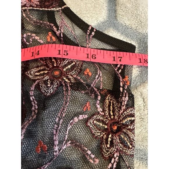 White House Black Market Sheer Embroidered Mesh Top Y2K Fairycore Romantic Goth - Picture 8 of 10